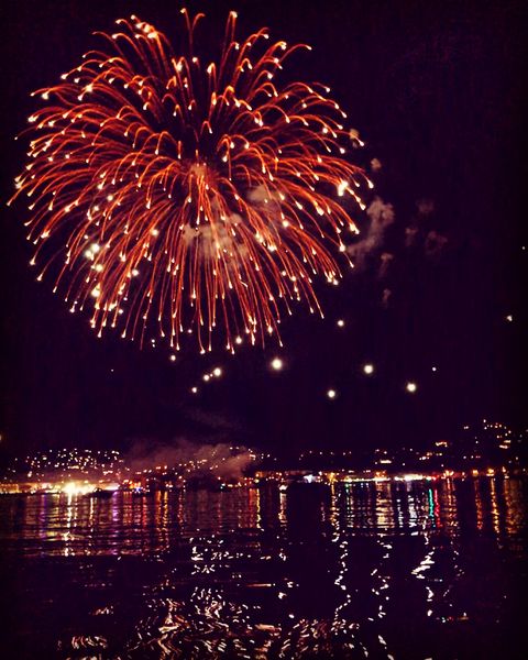 FEU D'ARTIFICE LAURA