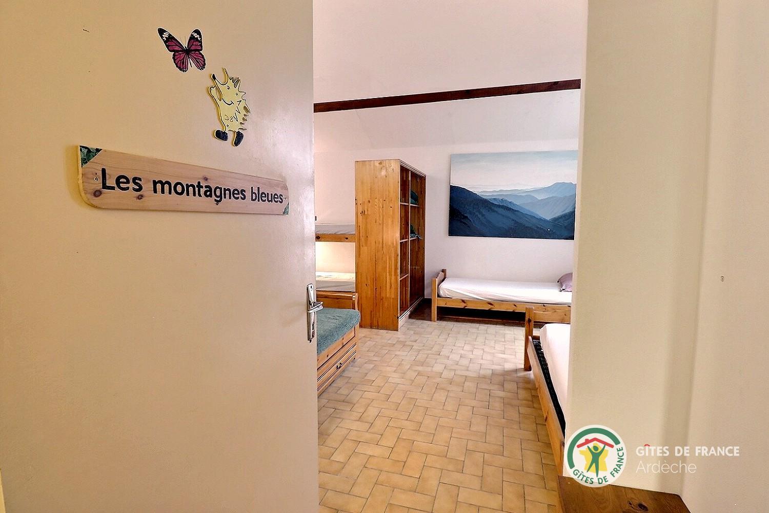 Bâtiment historique Chambre Les Montagnes Bleues avec salle d'eau privative