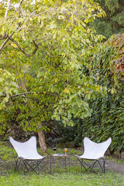 Détente dans les jardins