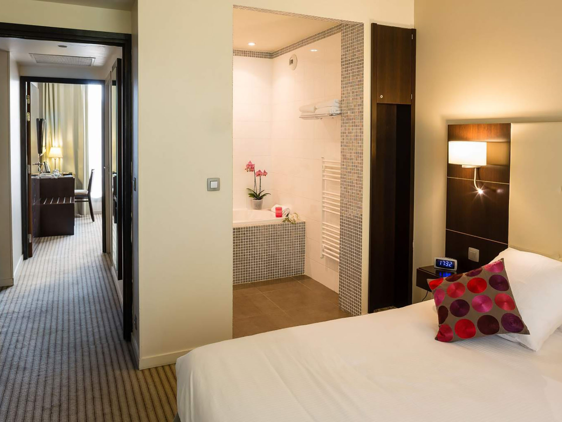 Mercure Aix-en-Provence La Duranne Gare TGV - photo 5