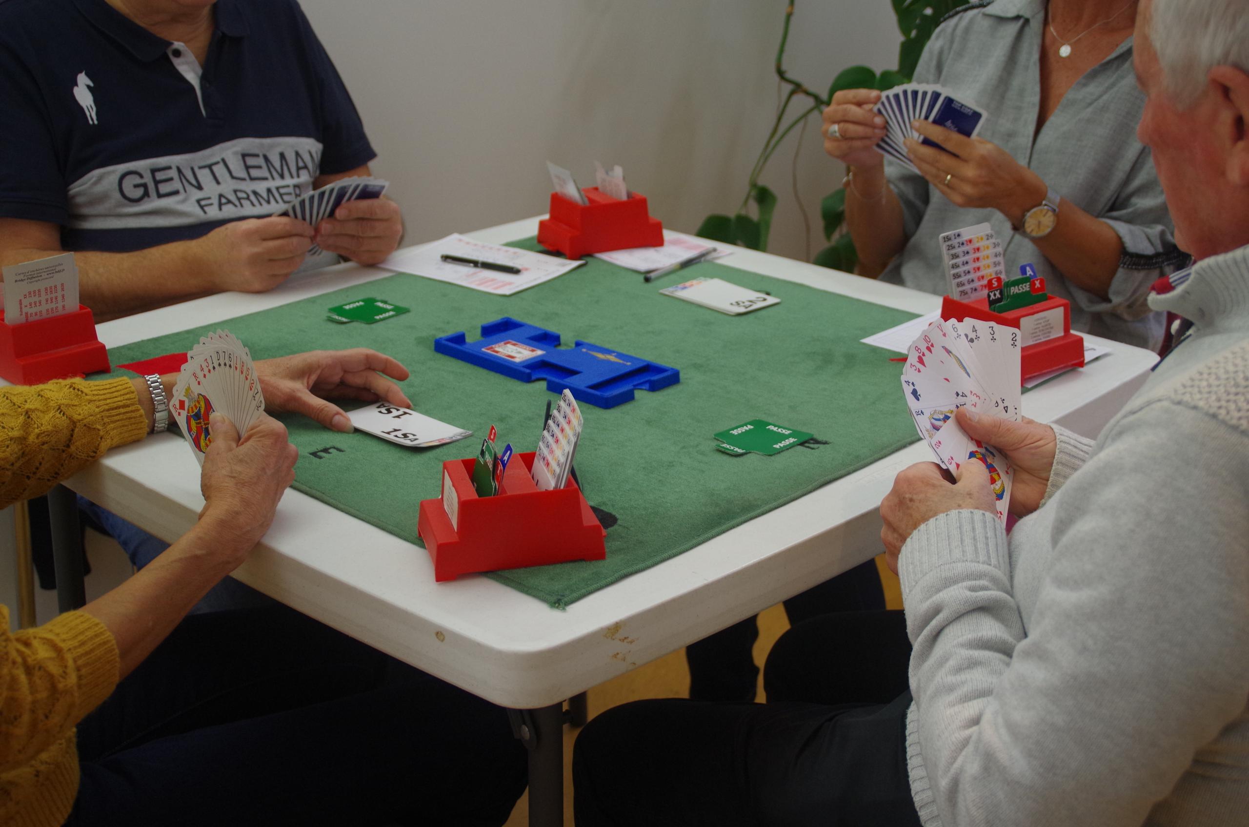 Compétitions interclubs régionaux de Bridge