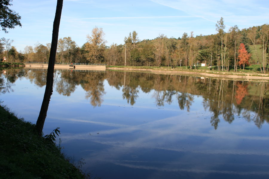 Aire de pique-nique du lac du Lézert