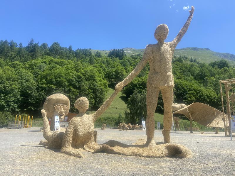 Sculpture sur paille Valloire