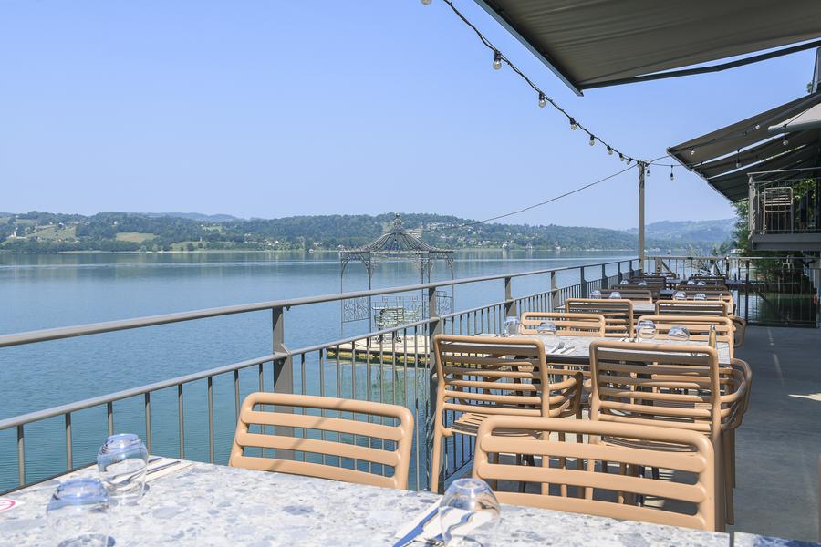 Terrasse de La Villa du Lac restaurant à Aiguebelette-le-Lac