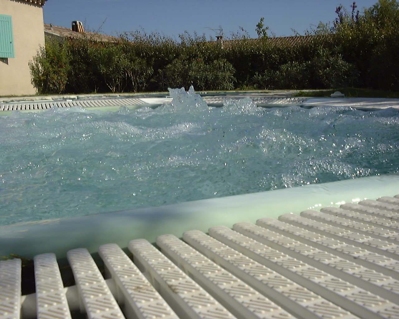 SARL BLEUES LATITUDES