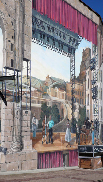 Mur peint de Vienne (38) Cité de la création