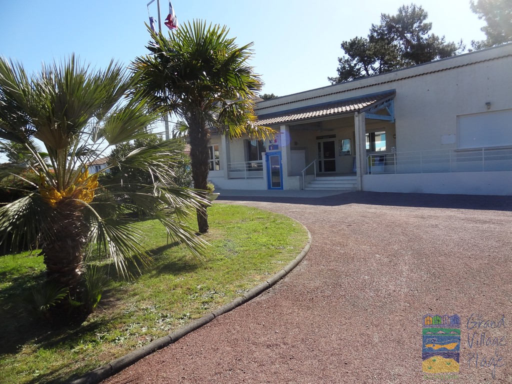 Mairie de Grand village plage