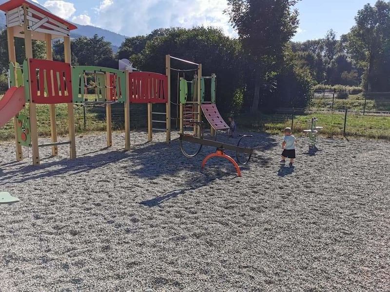 Aire de Jeux Tors