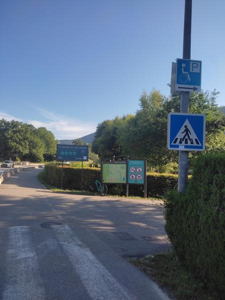 Plage de Pré Argent - Entrée parking PMR