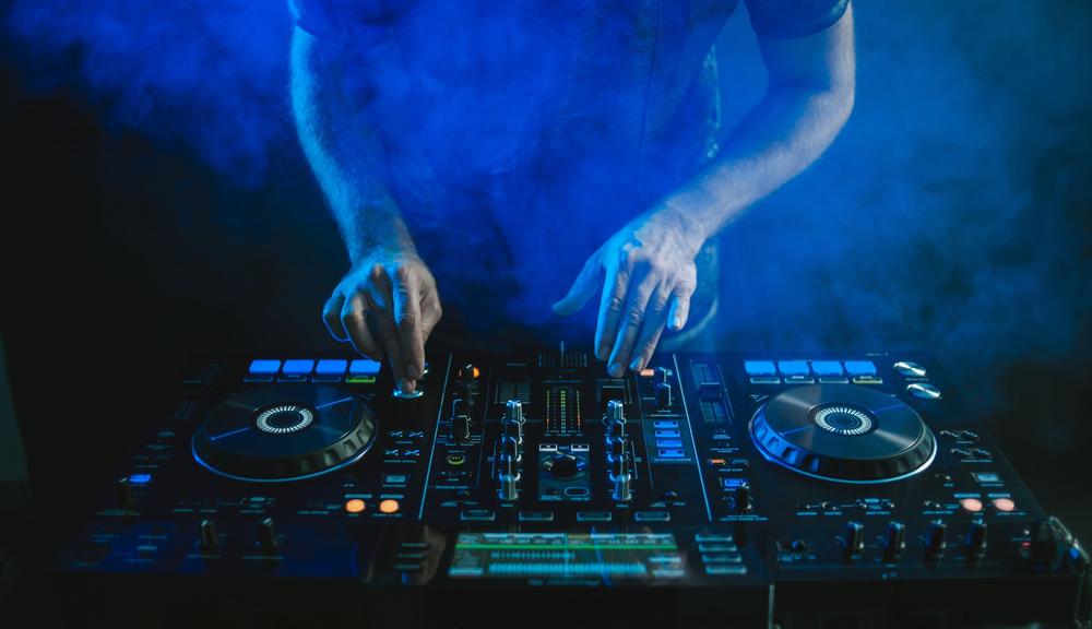 Apéro DJ live Frenchie-Flexx