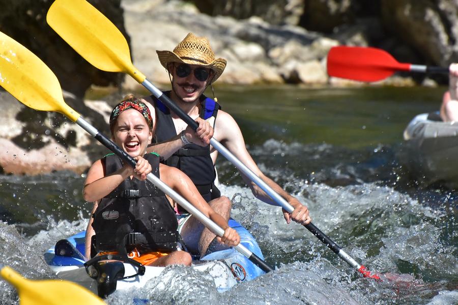 Canoeing from Châmes to St Martin d'Ardèche - 24 km / 1 day with Cap07 Canoë
