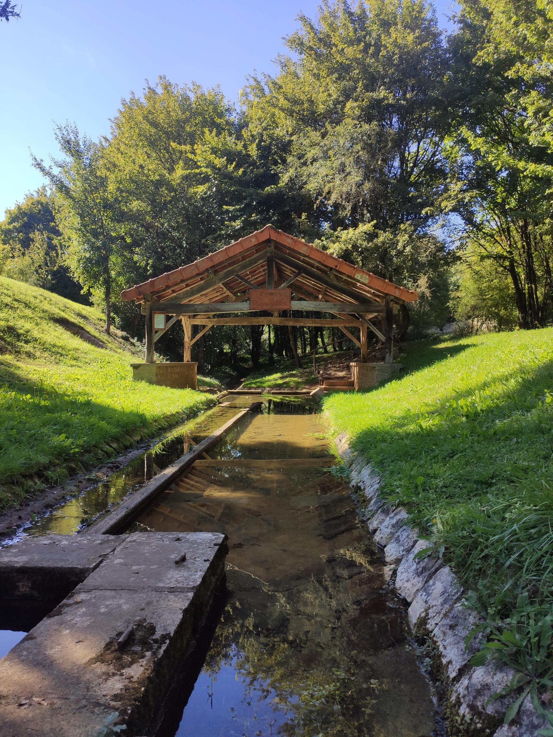 Sentier des mares - Nanteuil-en-Vallée