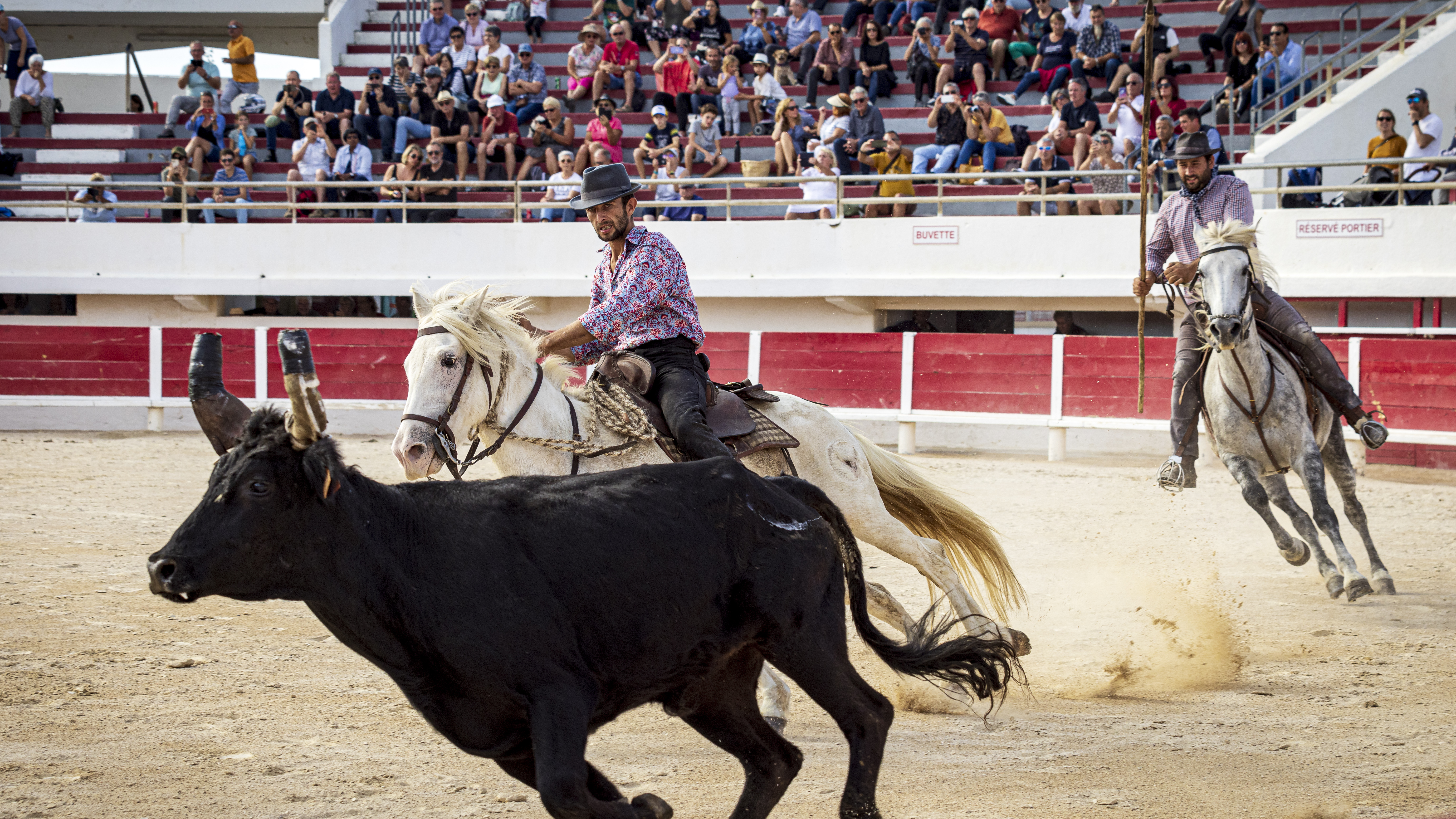 Soirée organisée par le club taurin Lou Santen aux arènes
