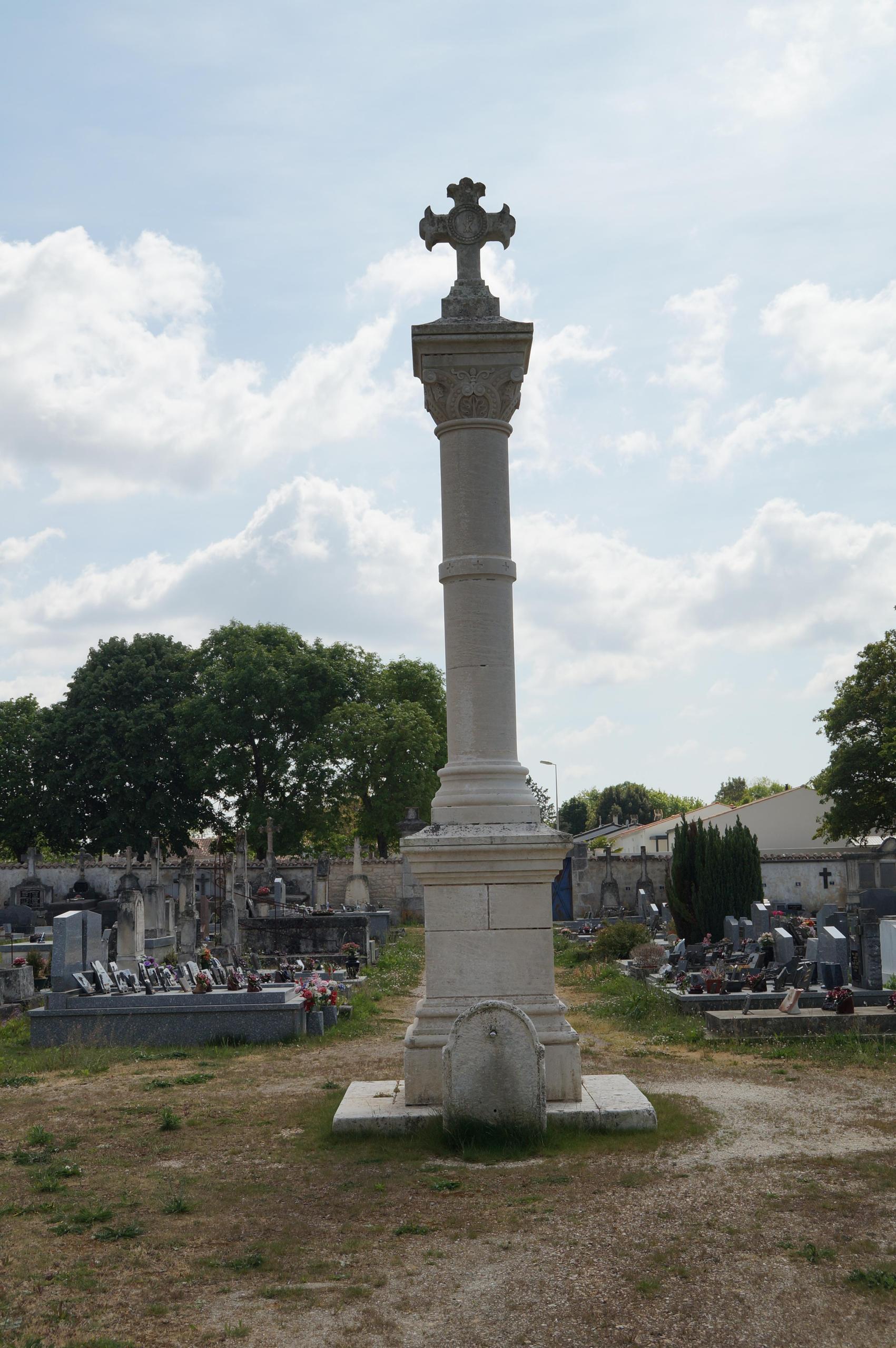 La croix du cimetière