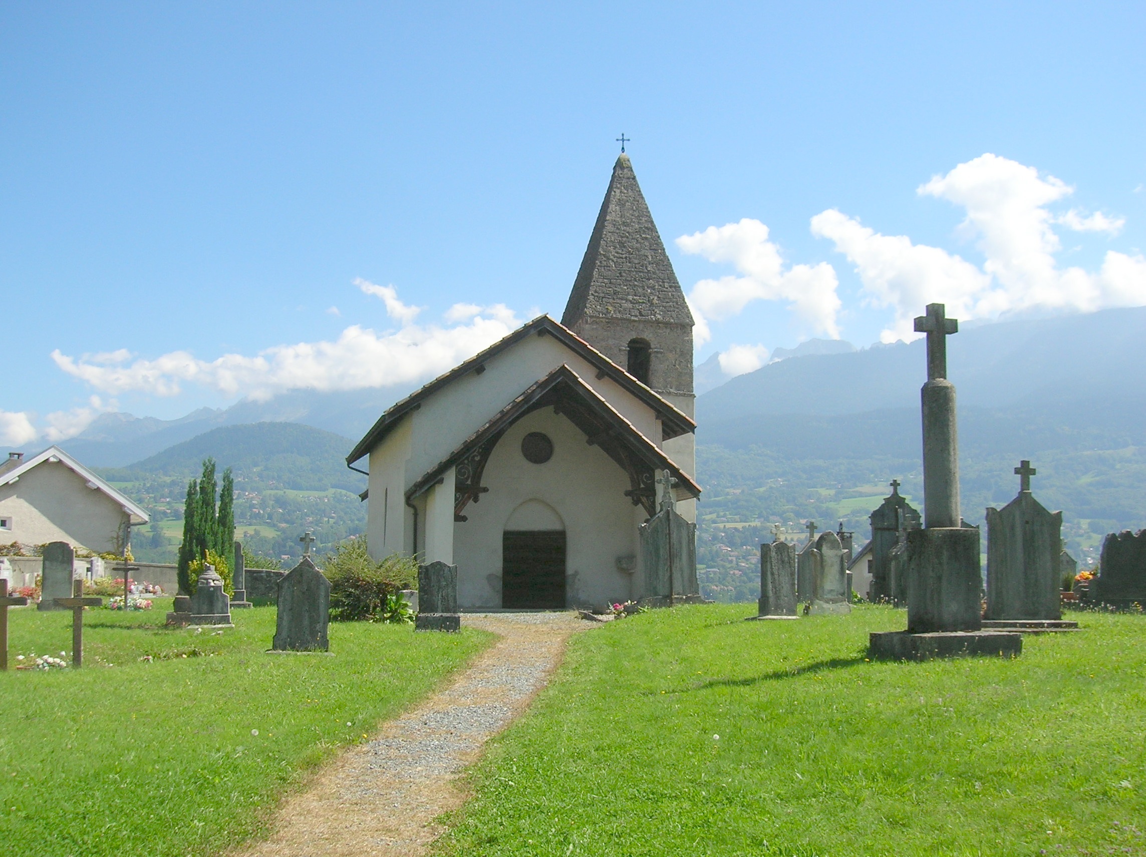 Eglise Villeneuve d'Uriage et son cimetière