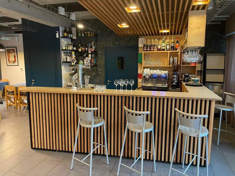 Le bar du café Bernard