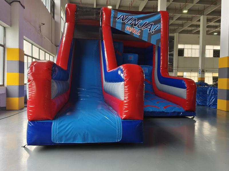 Cavalaire-Sur-Mer : Jeux d'Automne : Flying VR simulateur de réalité virtuelle et Ninja Wall