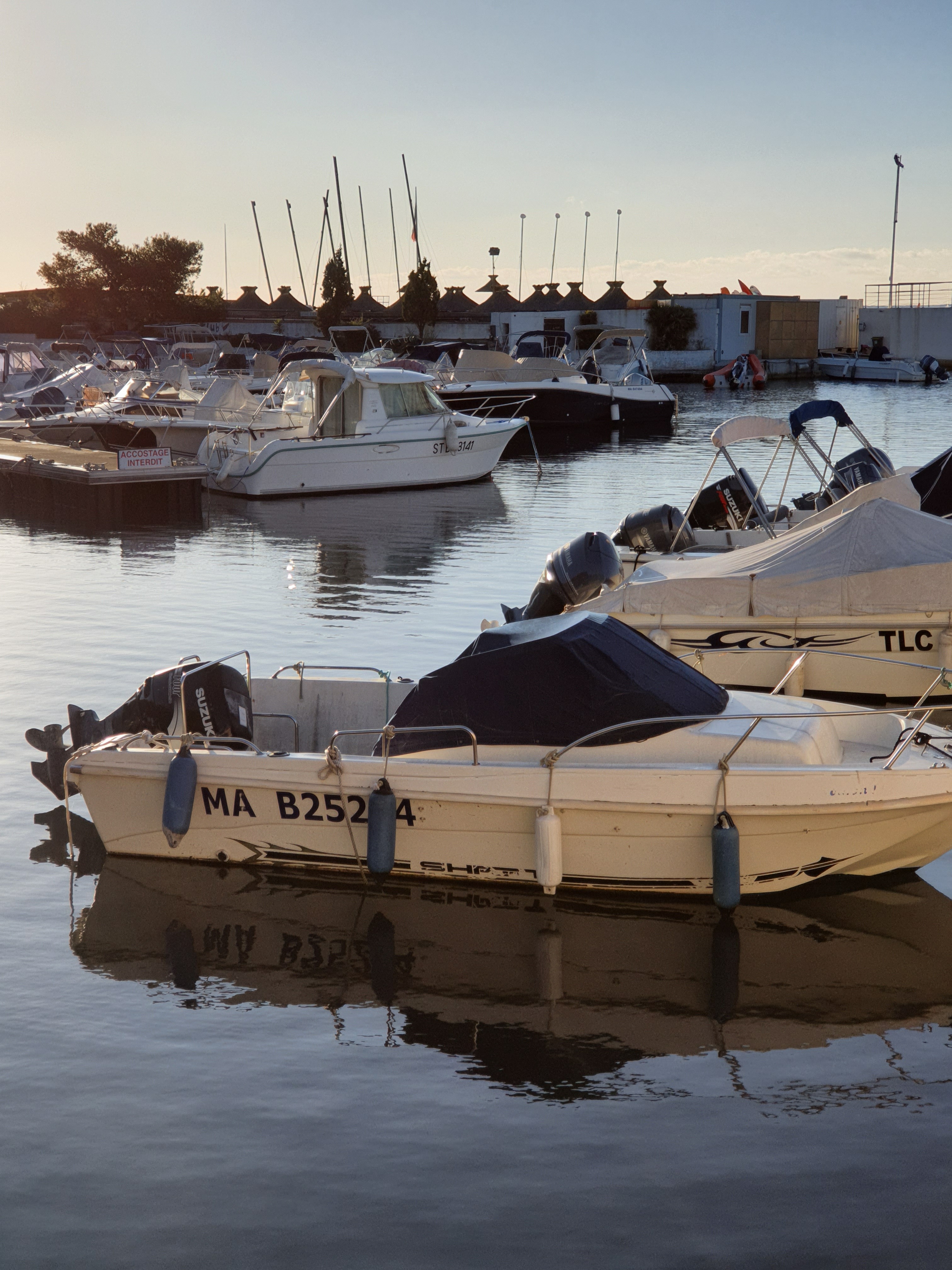 Port de Saint-Jean - Neptune Club  France Provence-Alpes-Côte d'Azur Bouches-du-Rhône La Ciotat 13600