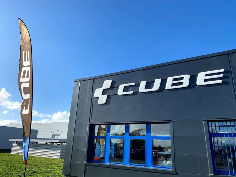 Proshop Cube