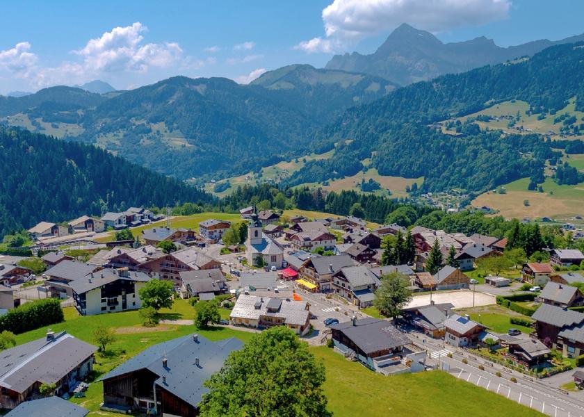 Notre Dame de Bellecombe village