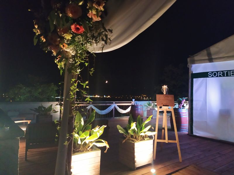 Terrasse du chapiteau de nuit