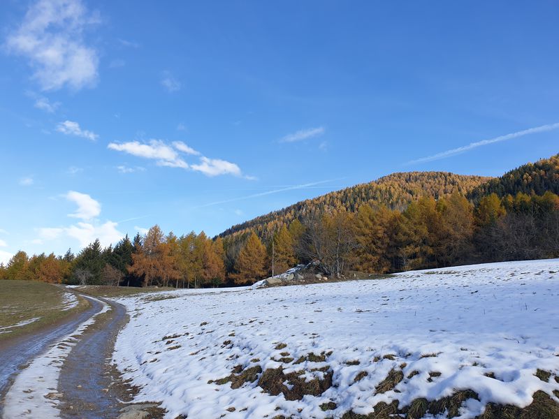 Sentier Hauteville par Pré communal