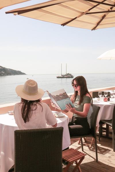 romantique dîner, villefranche-sur-mer, restaurant avec vue, rade de villefranche, poissons, table gastronimique.jpg