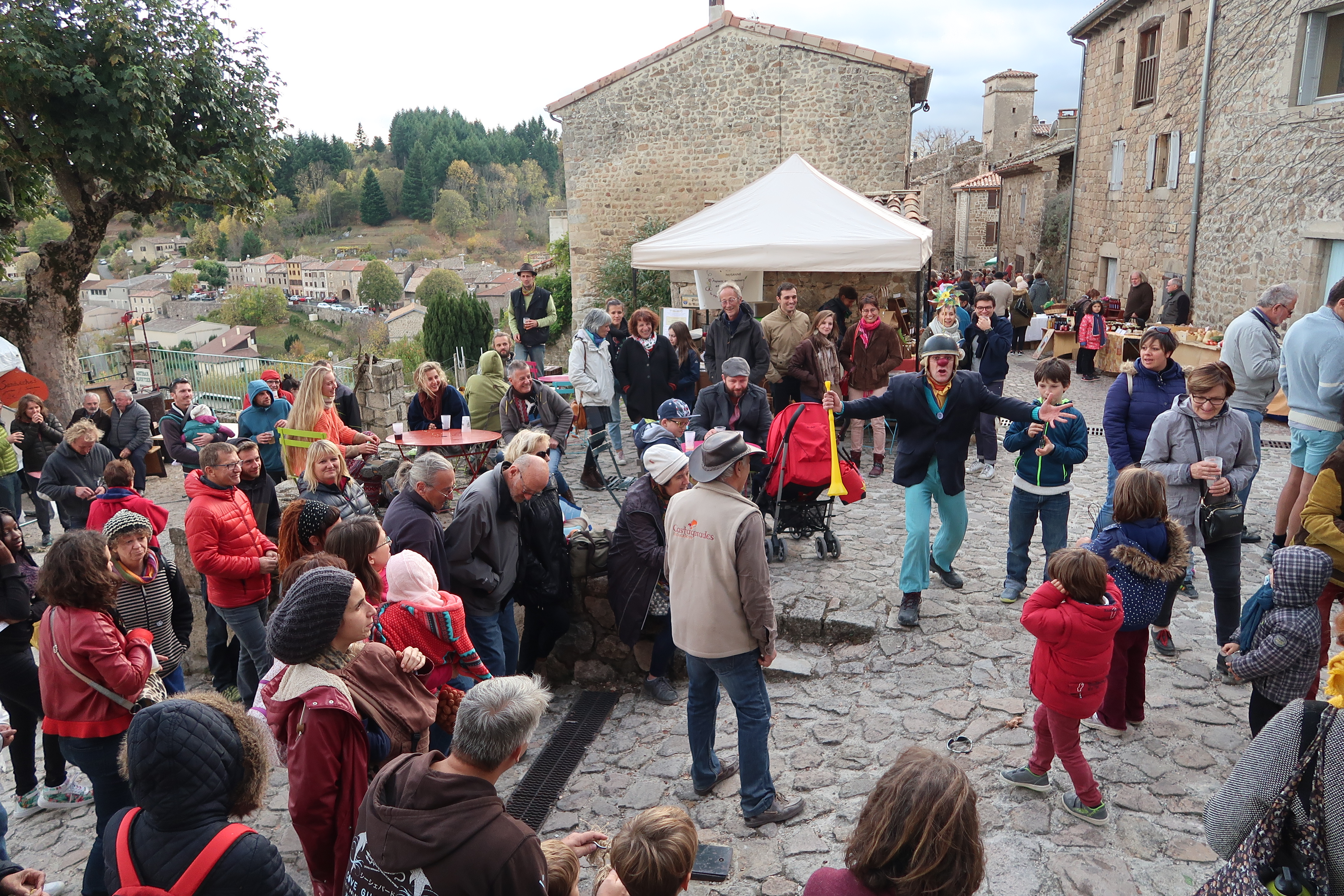 La Castagnade de Chalencon : une journée festive et conviviale.