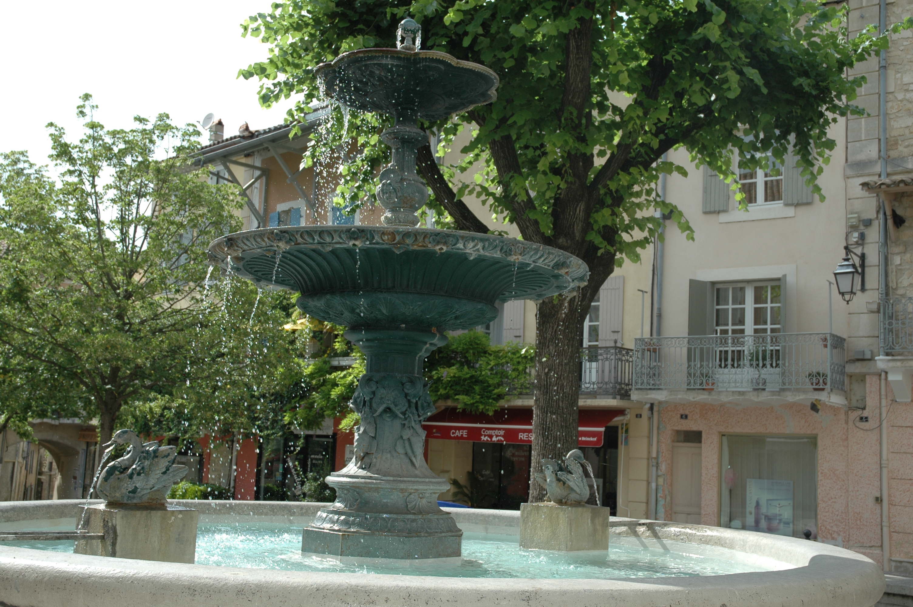Fontaine Pl marché 001