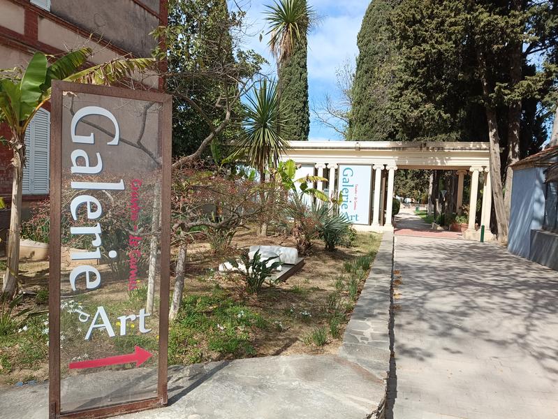 La galerie dans le parc Cravéro