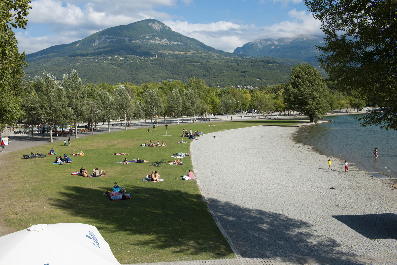 Plage du plan d'eau d'Embrun