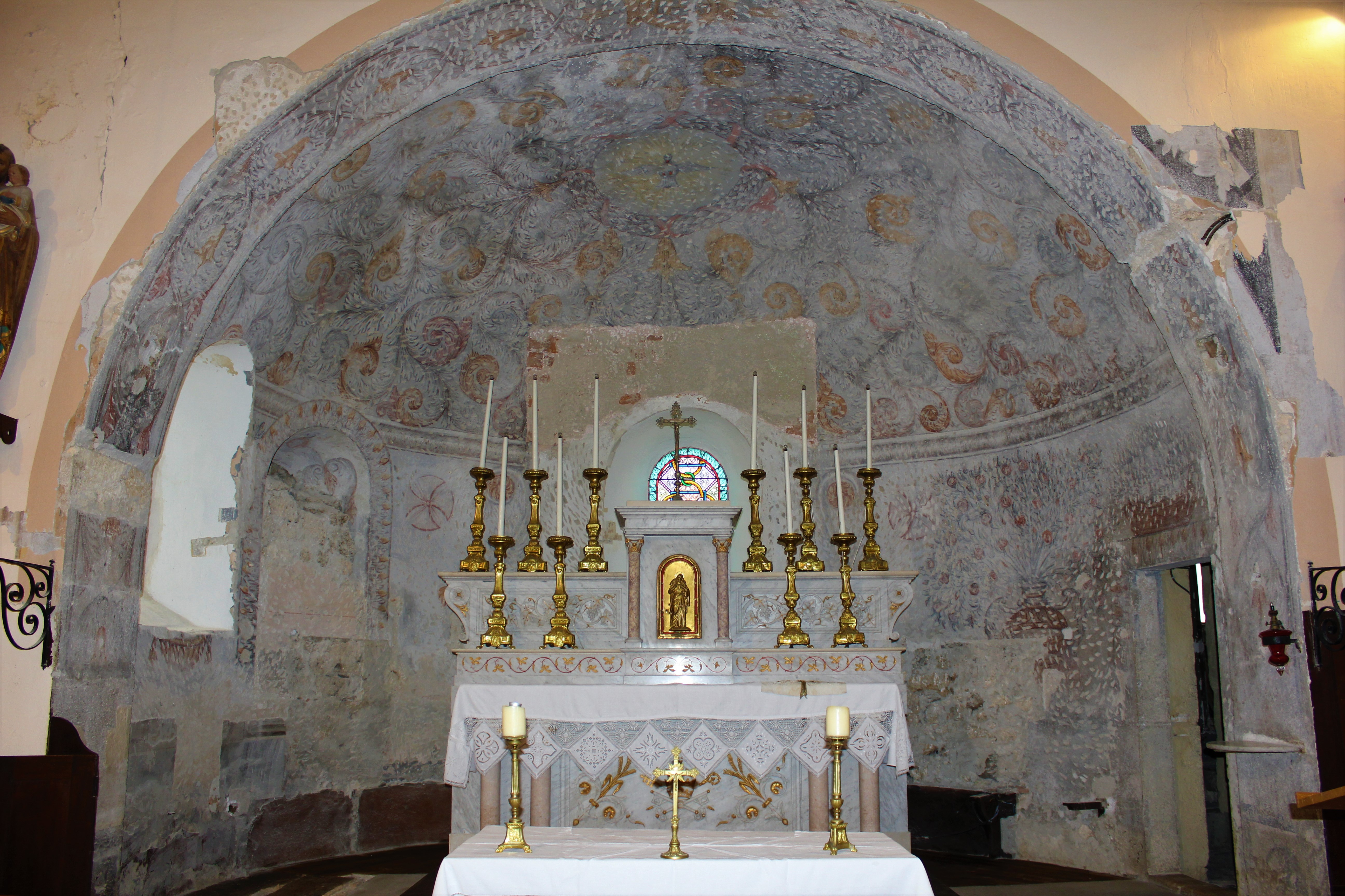 decors_peint_st_pierre_de_rovvon.jpg