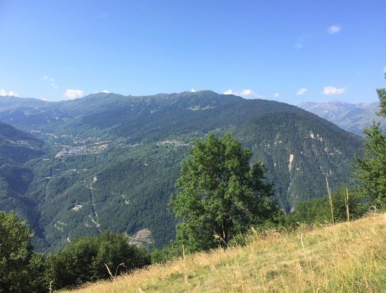 Vue sur la vallée de Meribel depuis la boucle du Dou de St Maurice - Feissons sur Salins