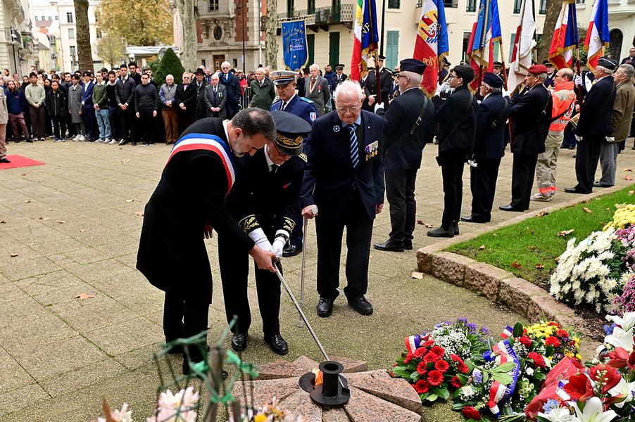 11 novembre - Cérémonie de commémoration de la victoire et de la paix, jour de l’anniversaire de l’Armistice, et hommage à tous les morts pour la France