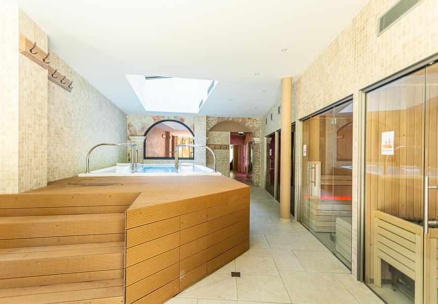 Weekend romantique et détente au Manoir Le Roure_Châteauneuf-du-Rhône