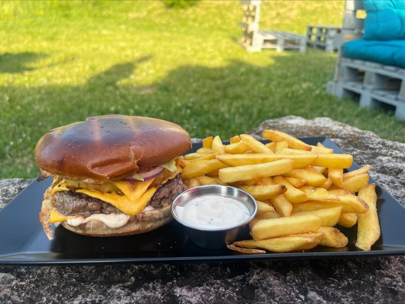 Chez Eve, snack de la piscine_Montbrun-les-Bains