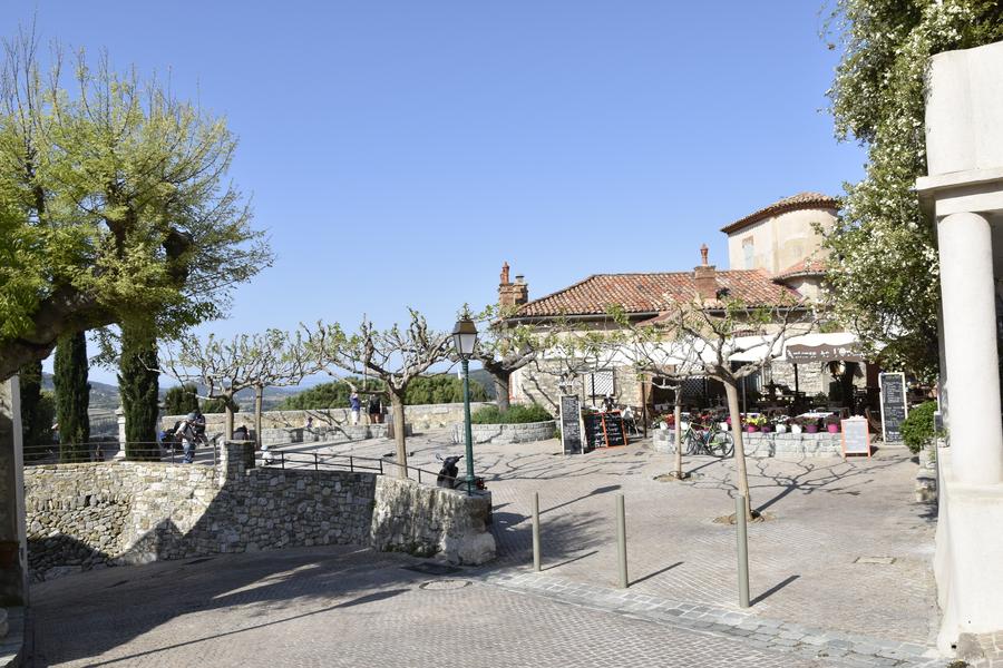 Place de l'Ormeau_Le Castellet