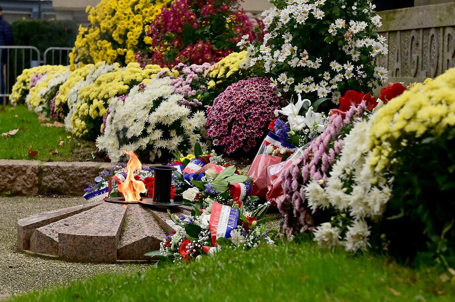 11 novembre - Cérémonie de commémoration de la victoire et de la paix, jour de l’anniversaire de l’Armistice, et hommage à tous les morts pour la France