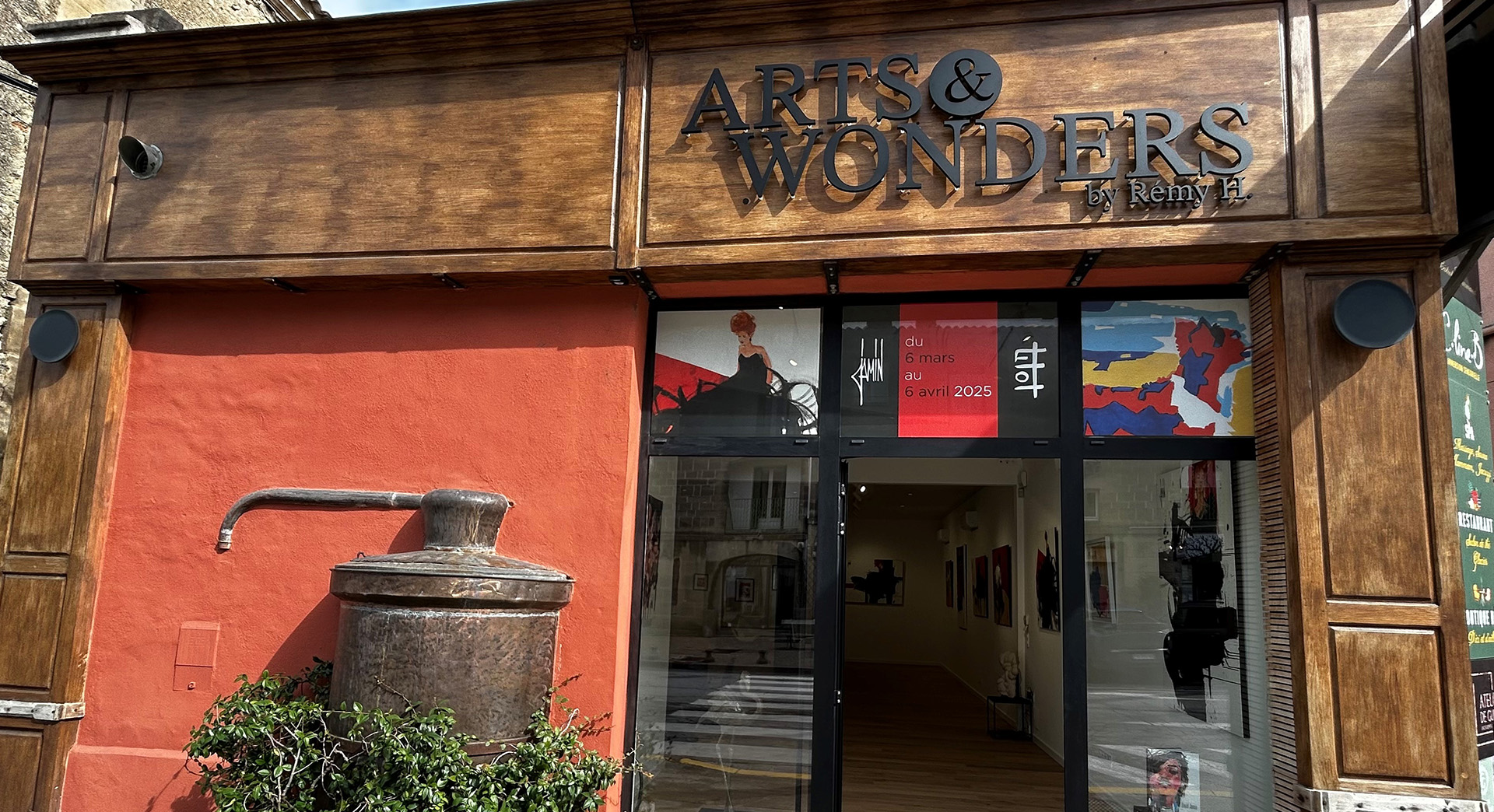 Arts & Wonders Gallery, Saint-Rémy-de-Provence - photo 2