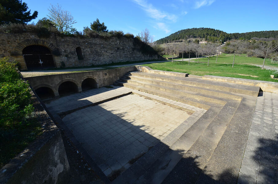 Cadenet Site du Château
