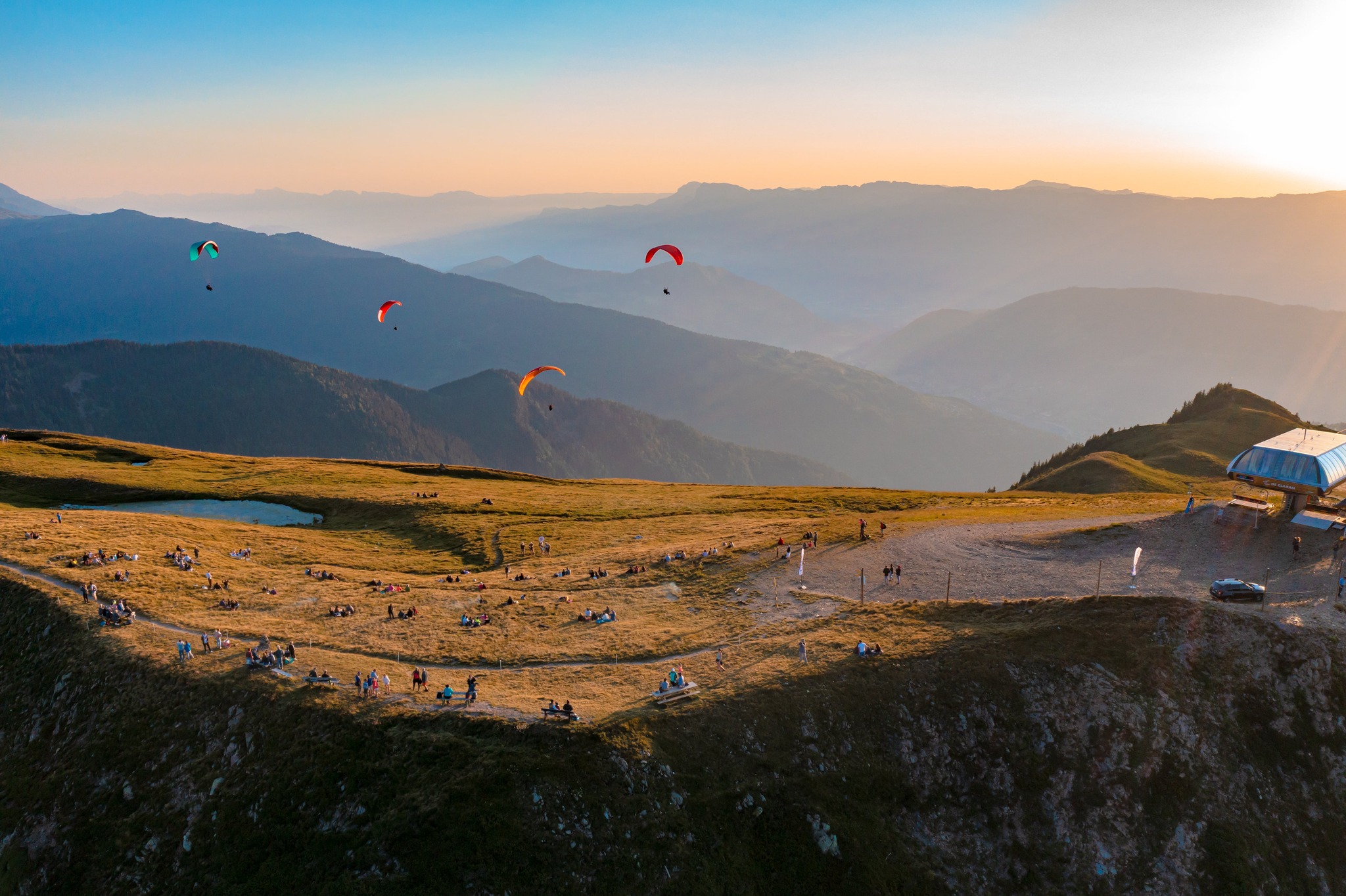 https://static.apidae-tourisme.com/filestore/objets-touristiques/images/28/47/3…