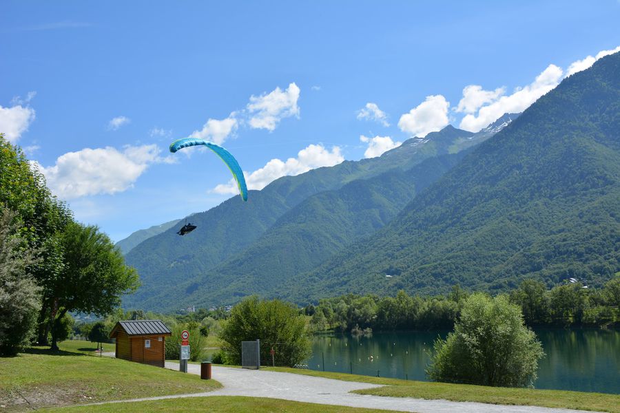 Aterrissage parapente Lac des Hurtières