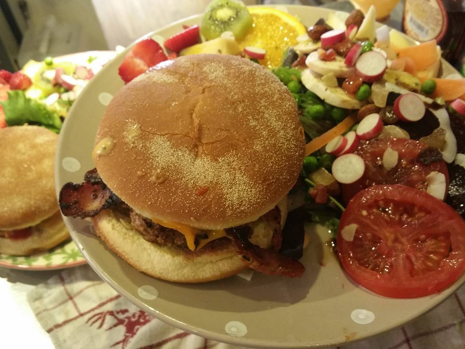 Betty's Resto - photo 2