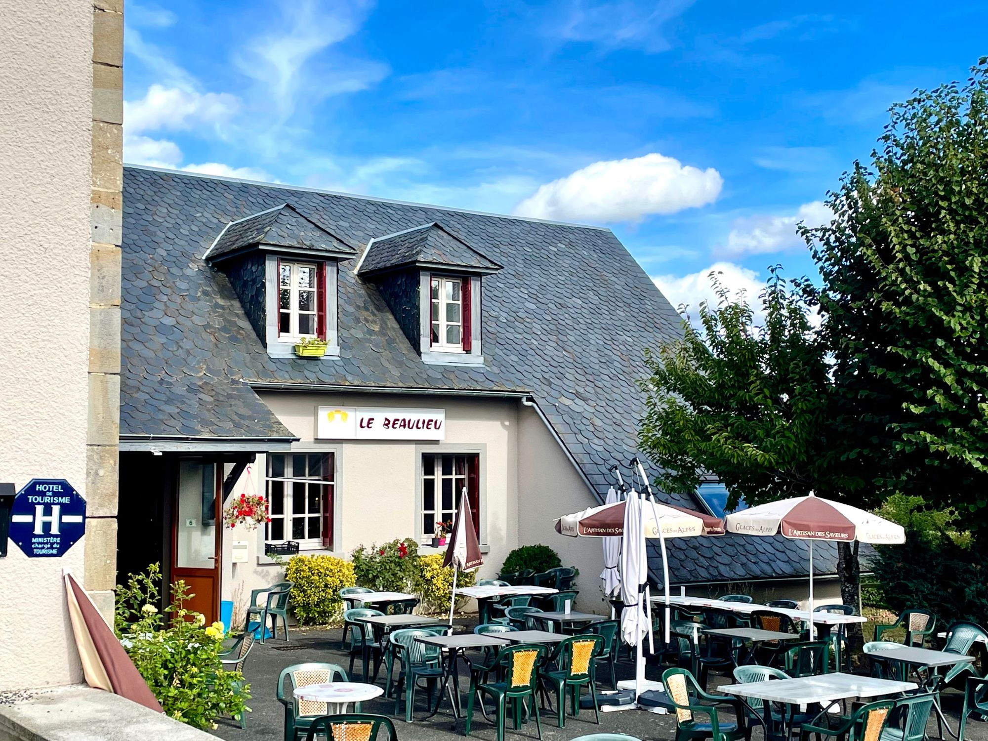 Auberge + Terrasse