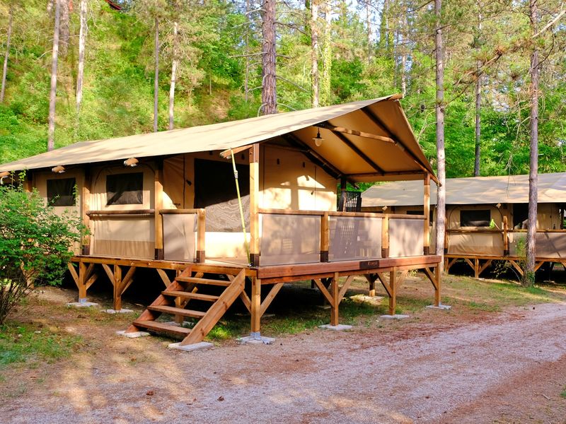 Camping - La Pinède - Die
