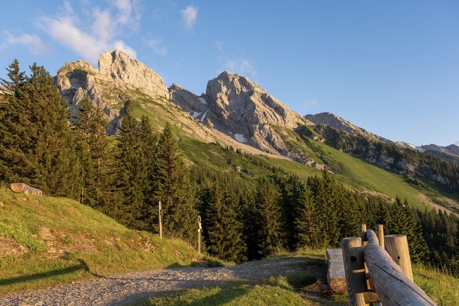 Massif de Tournette-Aravis GRP® - Partie Nord en 4 jours à pied_La Clusaz