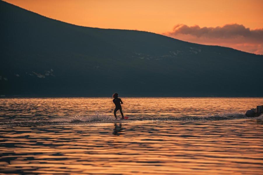 Wakeboard sur lac Léman