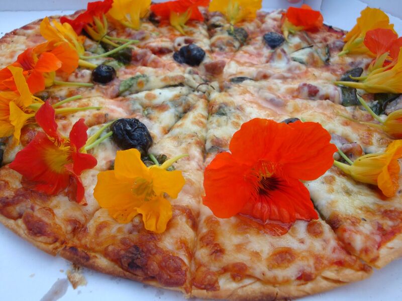 Pizzas au jardin