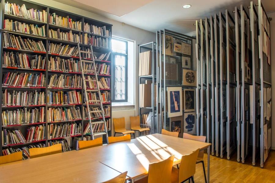 L'espace bibliothèque artothèque