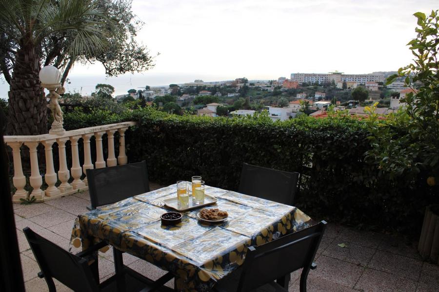 Le Clos-Terrasse privative-Nice-Gîtes de France des Alpes-Maritimes